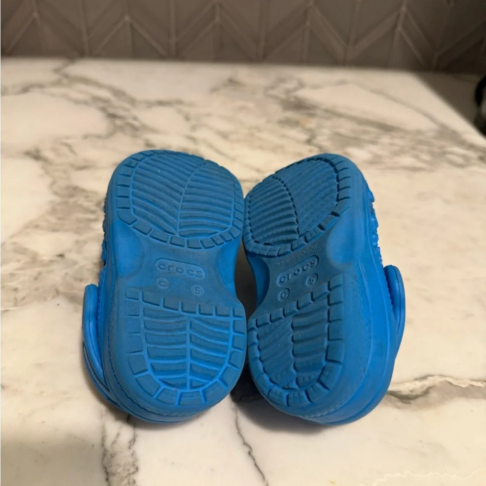 $16 ADD ON‎ Crocs Kids Blue Clogs 5c